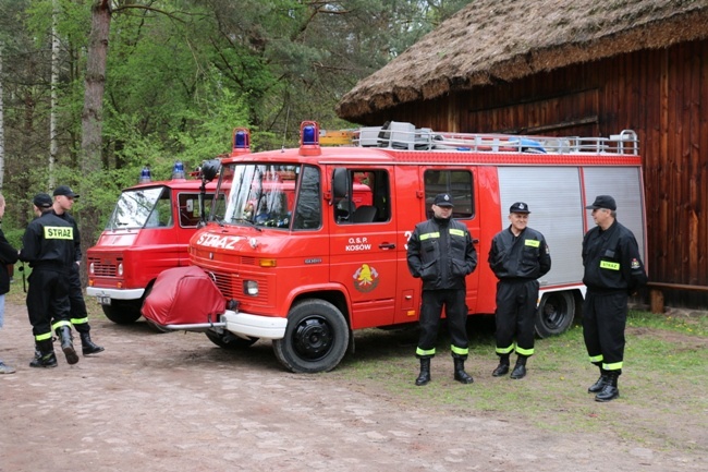 "Pali się! Majówka ze strażakiem Waldkiem"