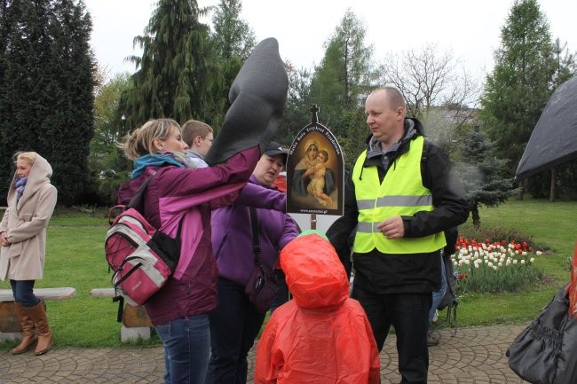 Pielgrzymka do sanktuarium w Zabrzu-Rokitnicy