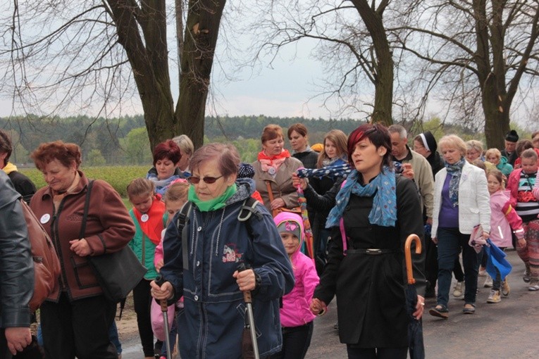 Pielgrzymka z Roszkowej Woli do Żdżar