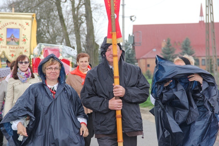 Pielgrzymka z Roszkowej Woli do Żdżar