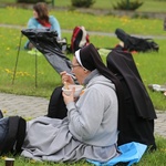 Łagiewniccy pielgrzymi na postoju w Wieprzu