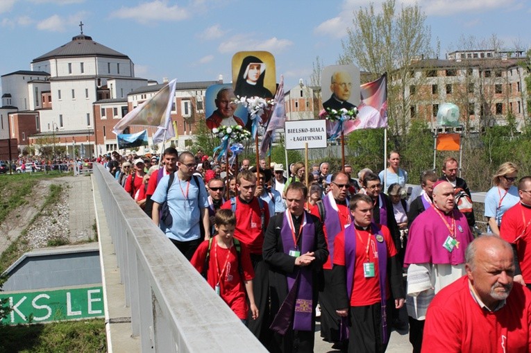 Od św. Jana Pawła II do św. Faustyny