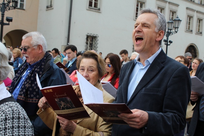 56. Lekcja Śpiewania - "Majowa Jutrzenka"