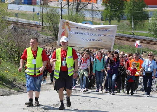 Doszli z Hałcnowa do Łagiewnik po raz trzeci