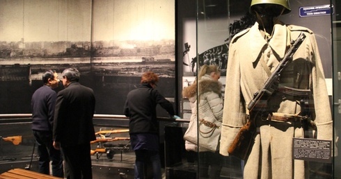 Bikiniarze, kuchnia PRL-u i jazz