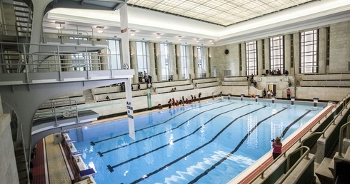 10 metrów głową w dół