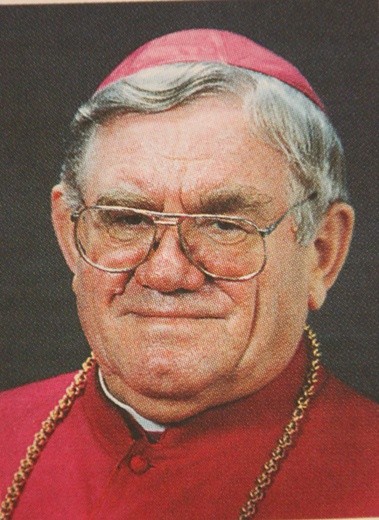 Śp. bp Józef Pazdur w obiektywie Gościa Wrocławskiego