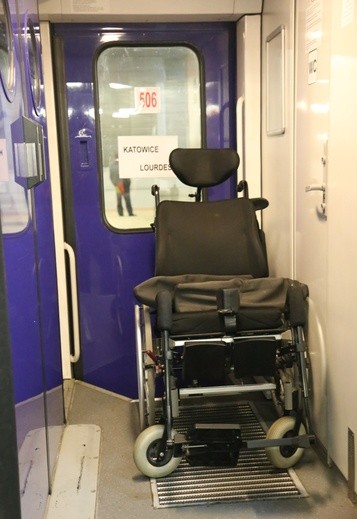 Pielgrzymi w 10 wagonach