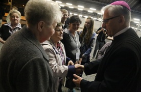 Pielgrzymka pędzi do Lourdes