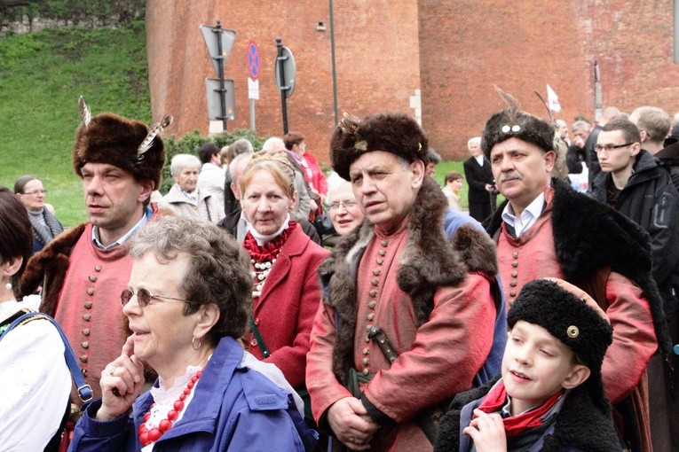 Procesja ku czci św. Stanisława z Wawelu na Skałkę - cz. 1