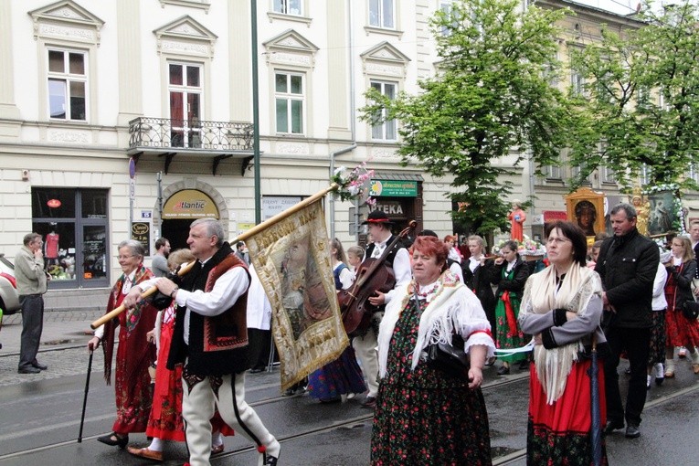 Procesja ku czci św. Stanisława z Wawelu na Skałkę - cz. 1