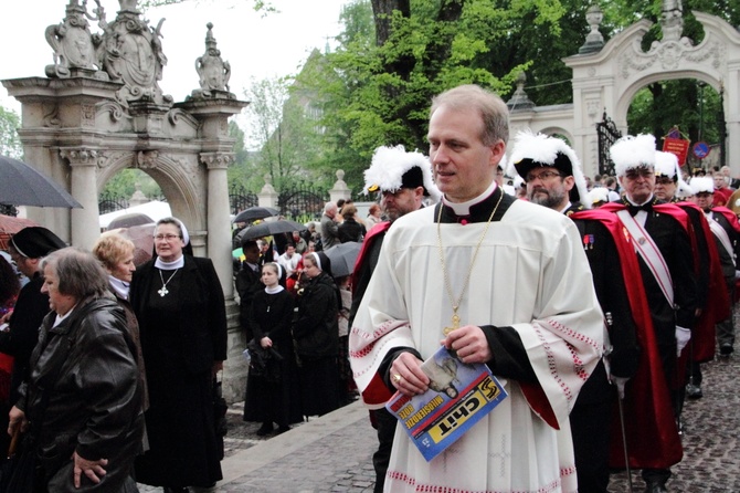 Procesja ku czci św. Stanisława z Wawelu na Skałkę - cz. 1