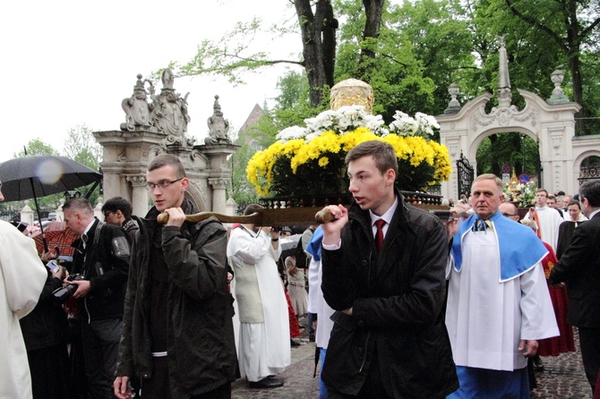 Procesja ku czci św. Stanisława z Wawelu na Skałkę cz. 2