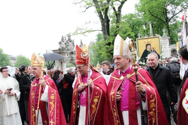 Procesja ku czci św. Stanisława z Wawelu na Skałkę cz. 2