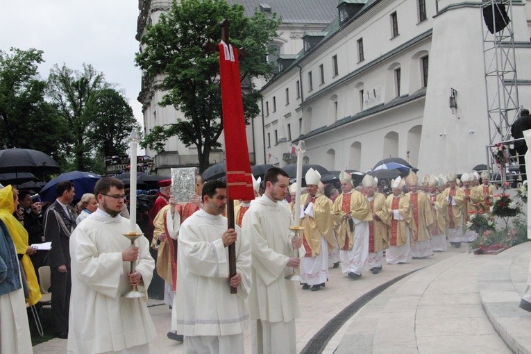 Procesja ku czci św. Stanisława z Wawelu na Skałkę cz. 2