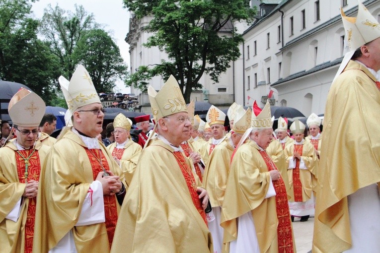 Procesja ku czci św. Stanisława z Wawelu na Skałkę cz. 2