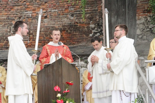 Procesja ku czci św. Stanisława z Wawelu na Skałkę cz. 2