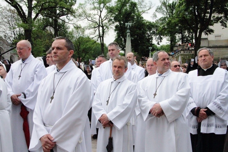 Procesja ku czci św. Stanisława z Wawelu na Skałkę cz. 2