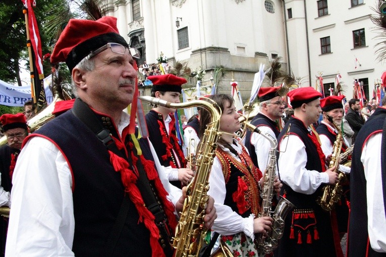 Procesja ku czci św. Stanisława z Wawelu na Skałkę cz. 2