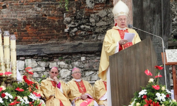 Abp  Michalik: Polska musi się nawrócić!