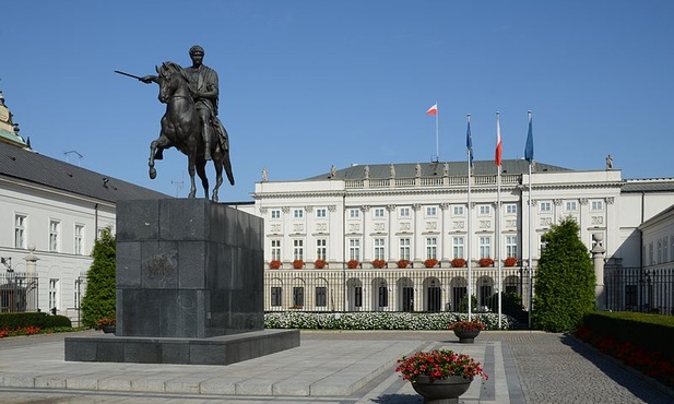 Duda i Trzaskowski: O włos...