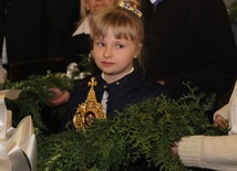 Wprowadzenie relikwii bł. Matki Teresy do kościoła WNMP w Złocieńcu