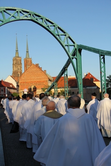 Wrocław żegna bp. Józefa Pazdura