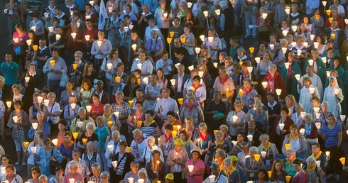 Pielgrzymi w Lourdes - dzień pierwszy