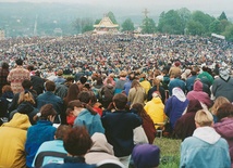 Pielgrzymi na Kaplicówce 22 maja 1995 r. 