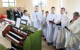 Organy w nowym kościele poświęcił bp Roman Pindel