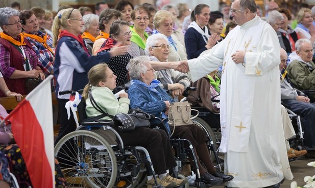 Kolejny dzień w Lourdes
