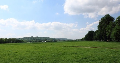 Błonia - największy kościół krakowski