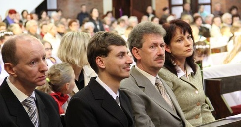 Koronacja figury MB Fatimskiej w parafii św. Wojciecha