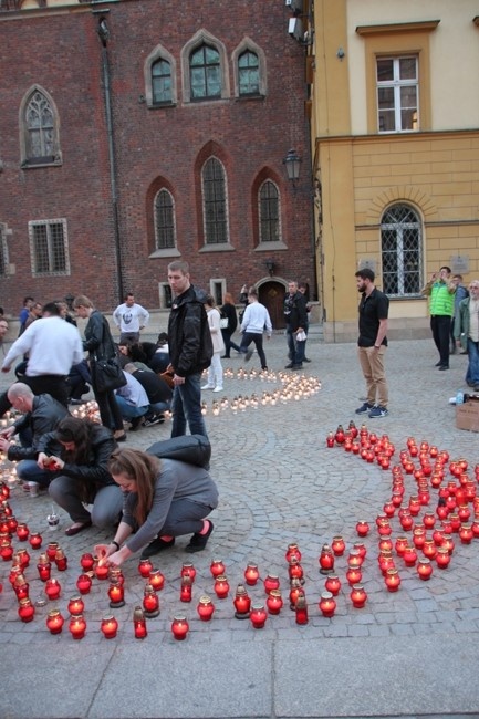 114 urodziny - nie było tortu, ale ponad 600 świeczek