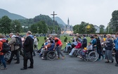 Lourdes, procesja różańcowa