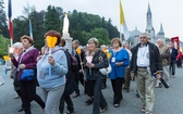 Lourdes, procesja różańcowa