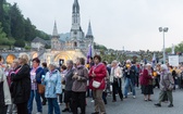 Lourdes, procesja różańcowa