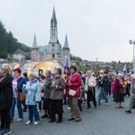 Lourdes, procesja różańcowa