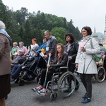 Lourdes, procesja różańcowa