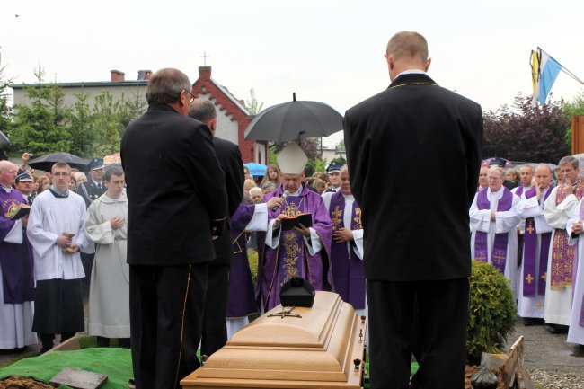 Uroczystości pogrzebowe śp. ks. Antoniego Strzedulli