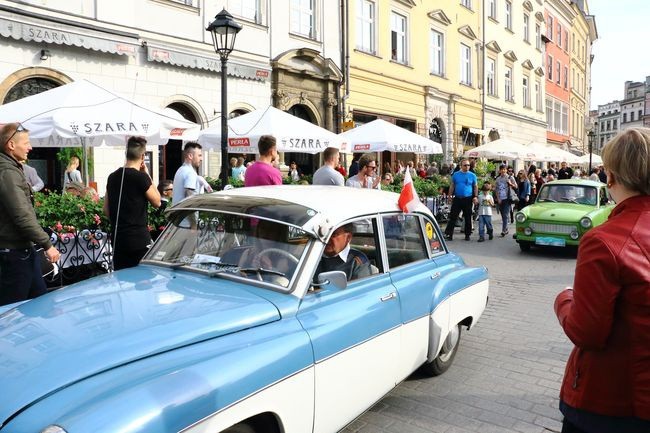 Parada zabytkowych pojazdów - Noc Muzeów - 2015