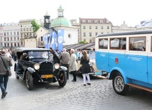 Parada zabytkowych pojazdów - Noc Muzeów - 2015