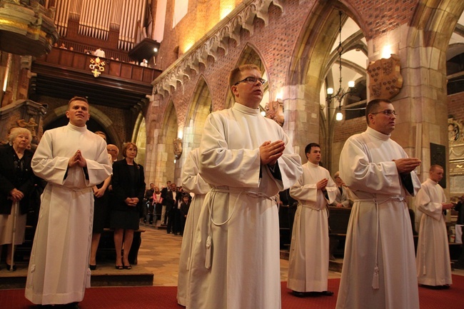 Święcenia diakonatu - początek pasterskiej drogi