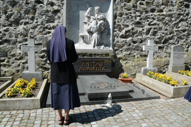 Pielgrzymka konsekrowanych na Górę św. Anny