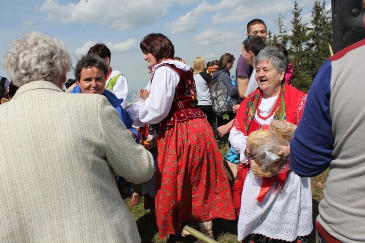 VII Rajd "Szlakami św. Jana Pawła"  na Bendoszkę - cz. 2