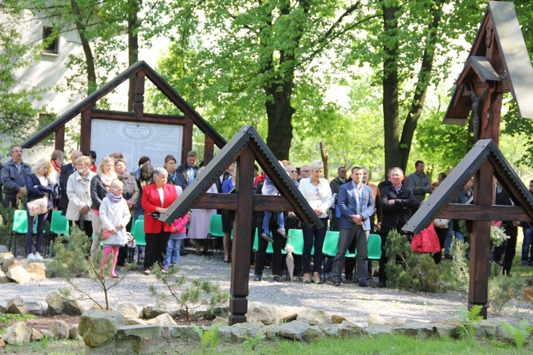 Poświęcenie cmentarza w Tuszymie