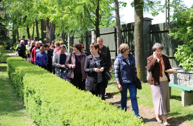 Rowerem do sióstr służek 