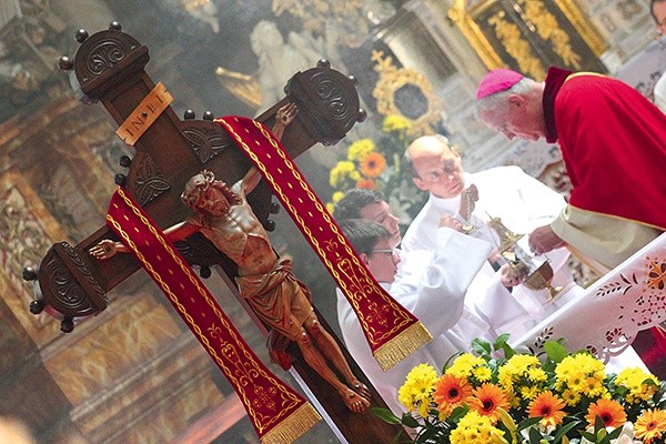  Gościem specjalnym był bp Zbigniew Kiernikowski, ordynariusz diecezji legnickiej