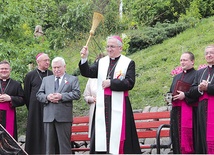 – Gdy w przyszłości przewodnicy będą mówili o Gdańsku, dodadzą pewnie, że są tu dwie słynne fontanny – na Starym Mieście i na Starych Szkotach – mówił abp Migliore