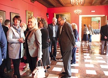  Otwarcie galerii przyciągnęło tłumy zwiedzających